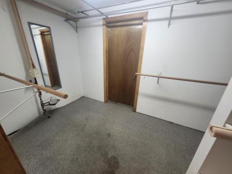 31 Ridgeway Avenue Sanford ME 04073