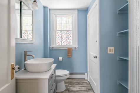 31 Dean Street Winterport ME 04496