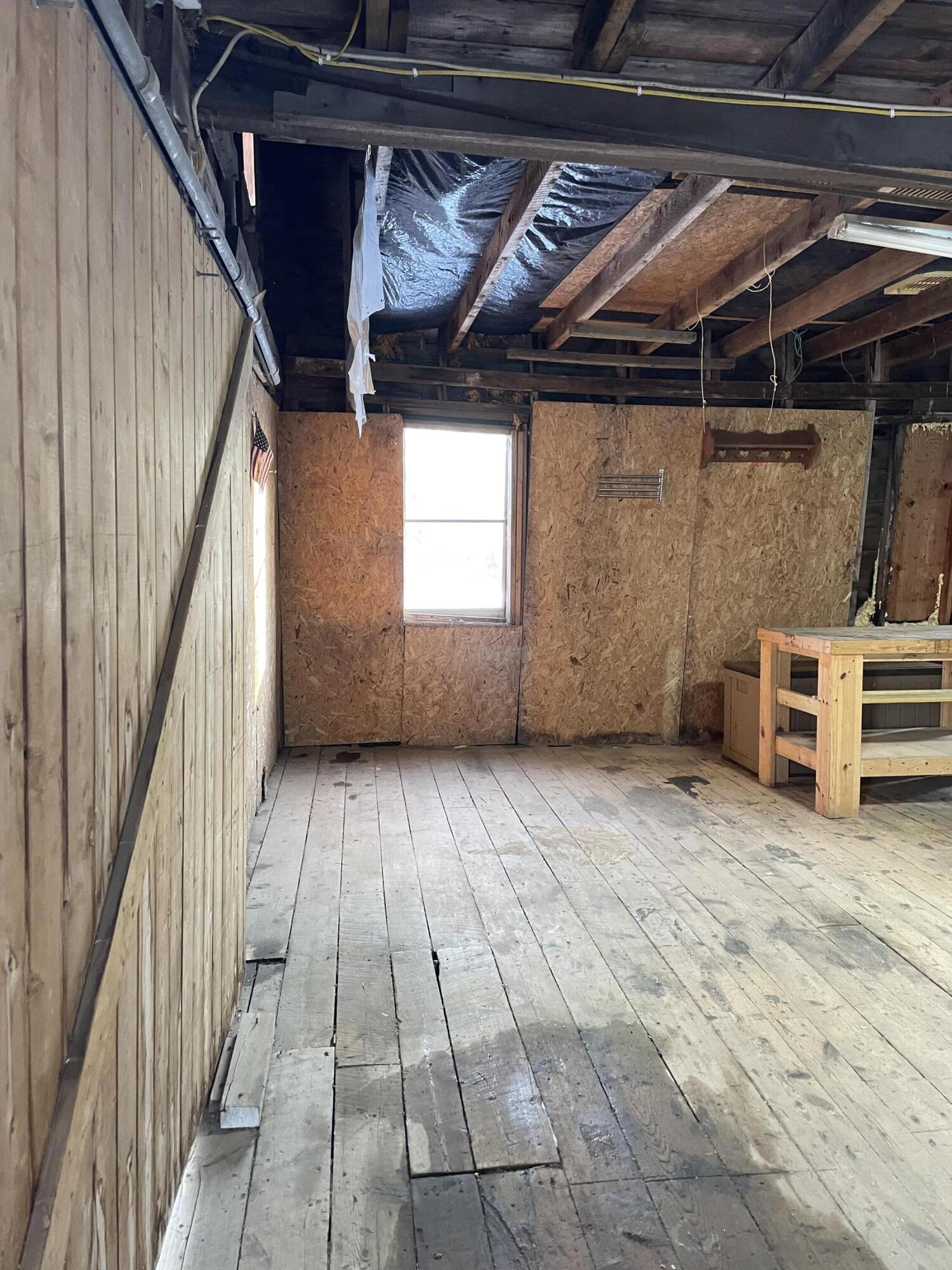 31 Dean Street Winterport ME 04496