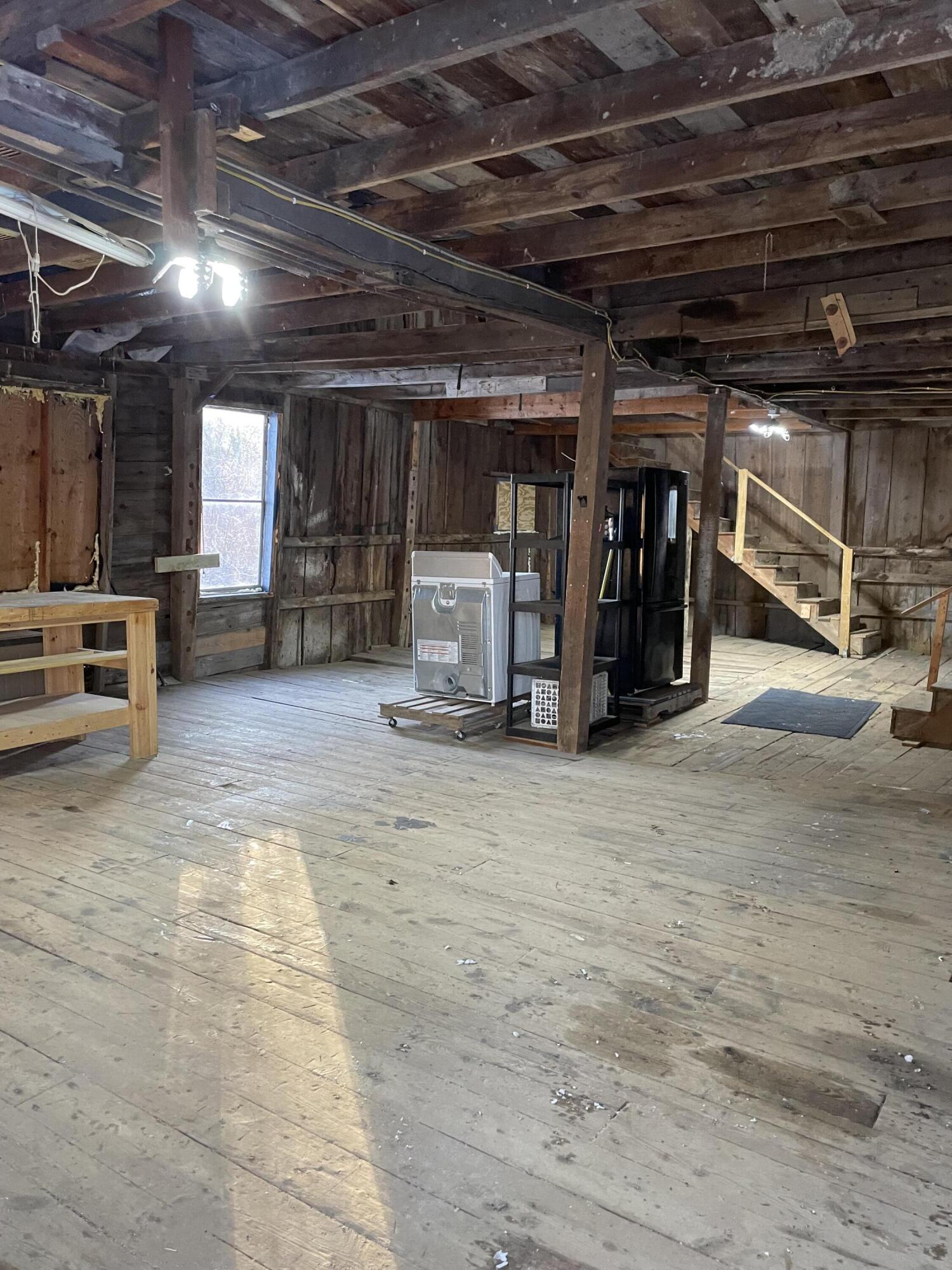 31 Dean Street Winterport ME 04496