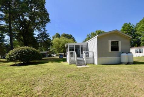 6 Sylvan Path Alfred ME 04002