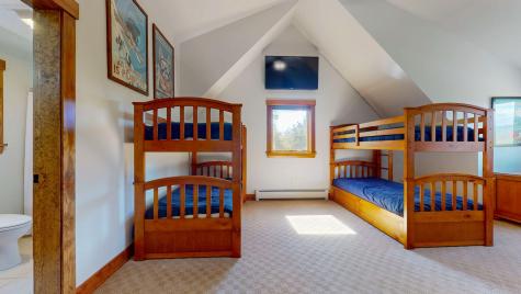 28 Blizzard Drive Newry ME 04261