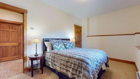 28 Blizzard Drive Newry ME 04261