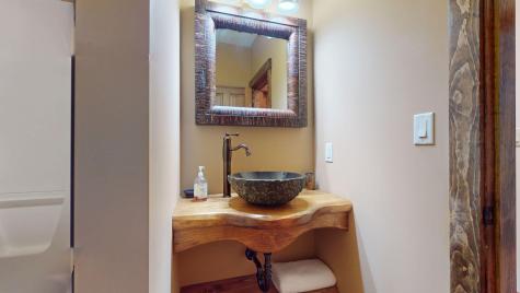 28 Blizzard Drive Newry ME 04261