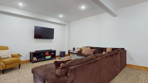 28 Blizzard Drive Newry ME 04261