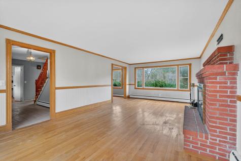 40 Robinson Gardens Lewiston ME 04240