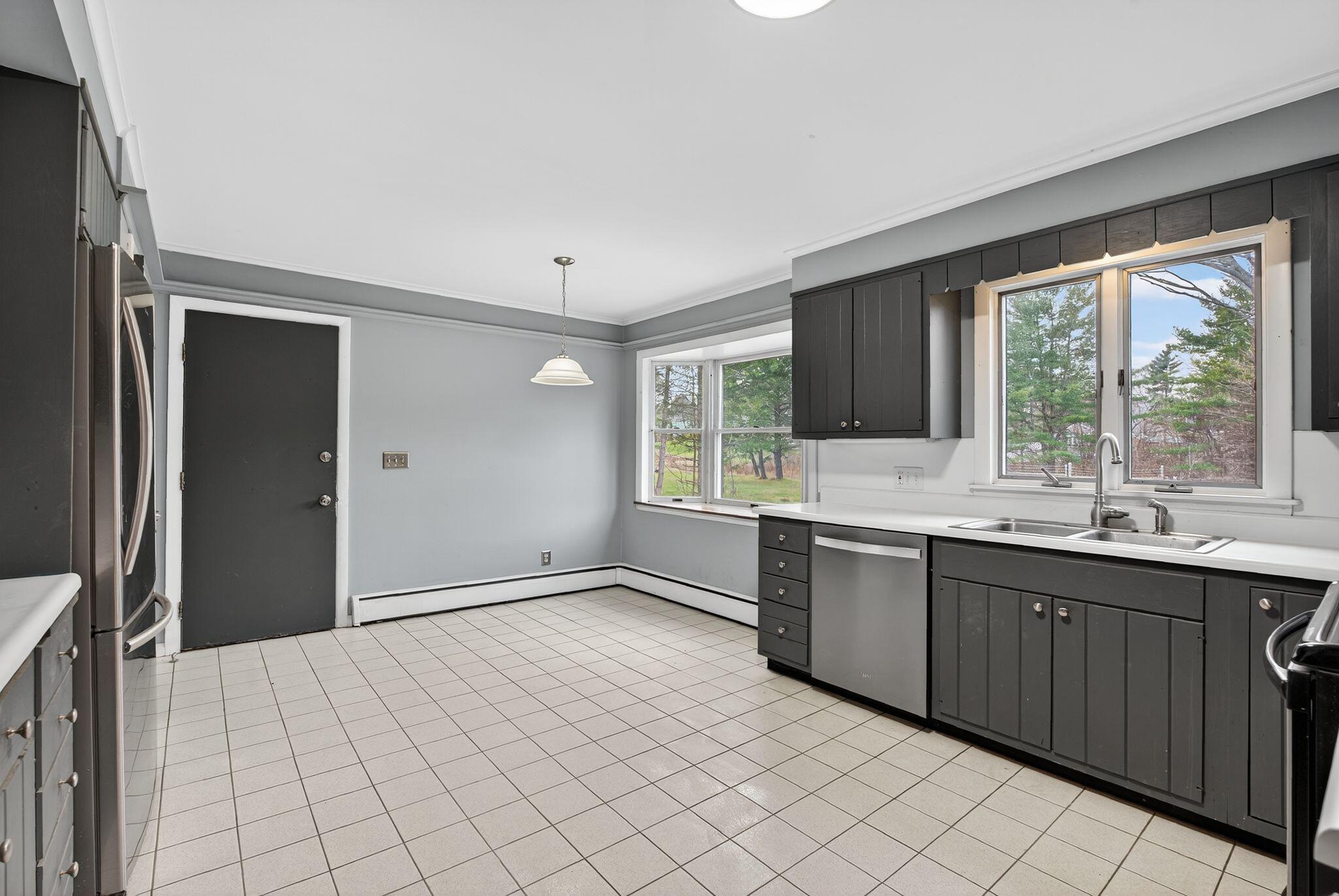 40 Robinson Gardens Lewiston ME 04240