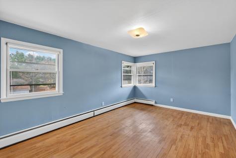 40 Robinson Gardens Lewiston ME 04240