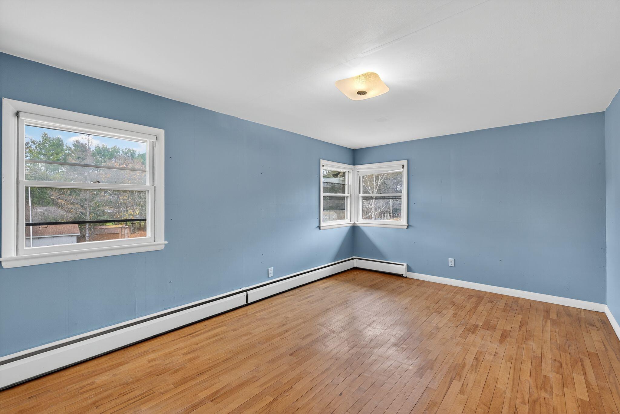 40 Robinson Gardens Lewiston ME 04240