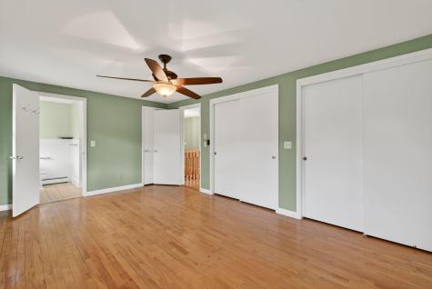 40 Robinson Gardens Lewiston ME 04240