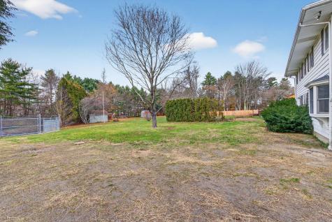 40 Robinson Gardens Lewiston ME 04240