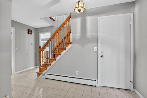 40 Robinson Gardens Lewiston ME 04240