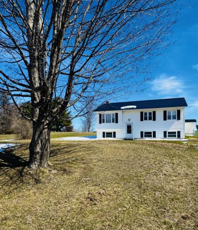 601 Moosehead Trail Newport ME 04953