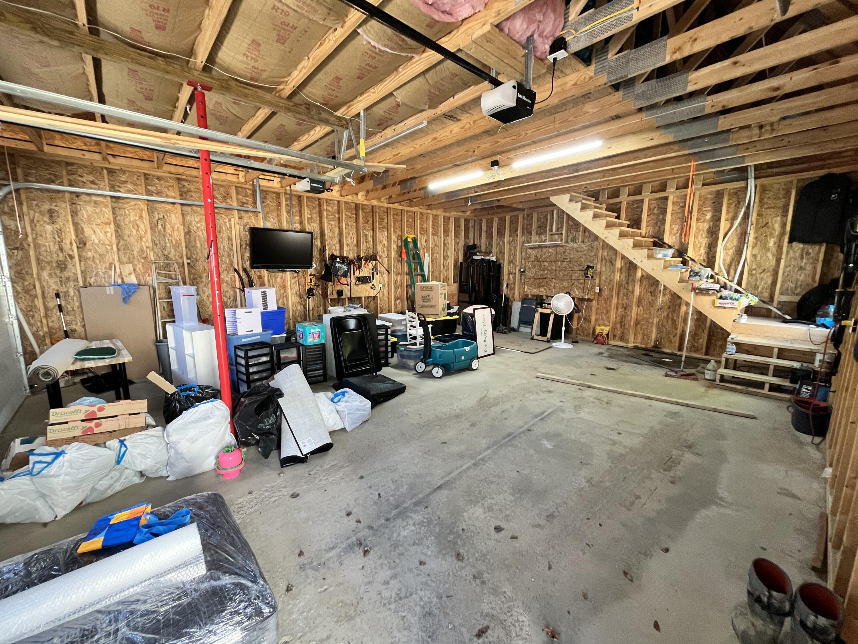 28 Jipson Drive Lincoln ME 04457