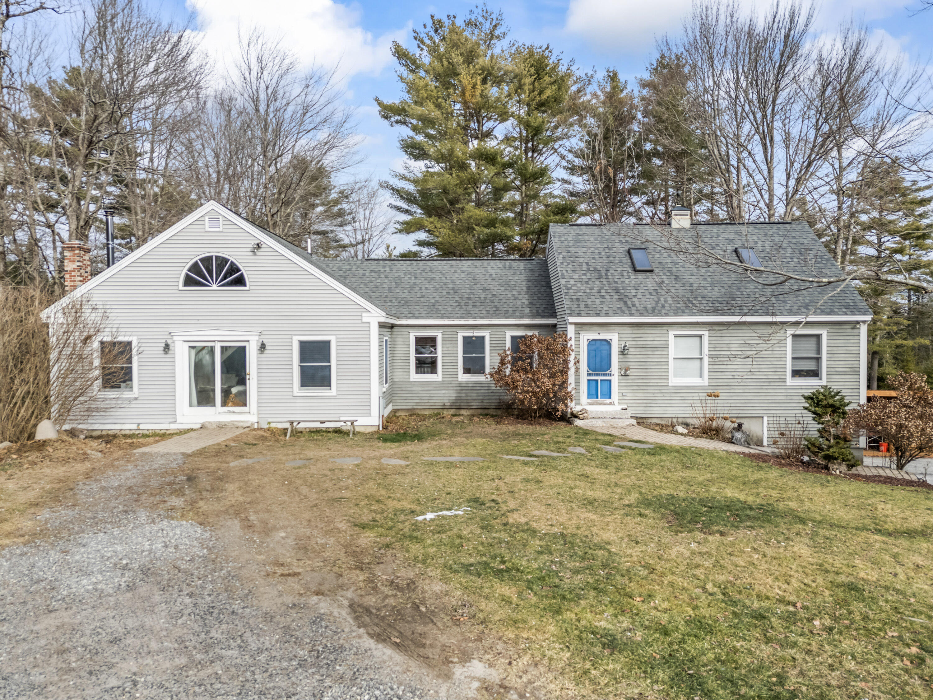 27 Rangdale Road Durham ME 04222