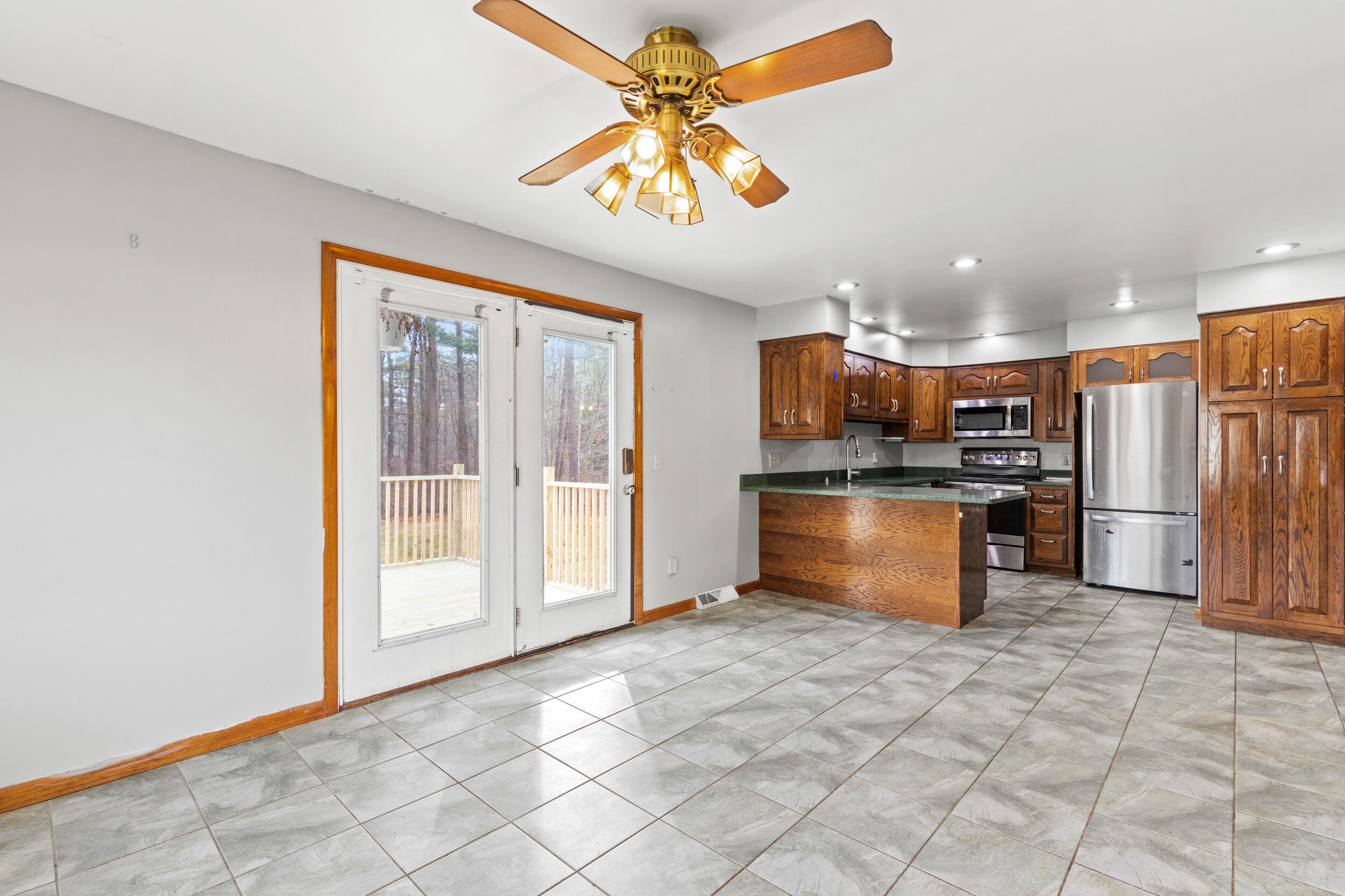 373 Pond Road Lewiston ME 04240