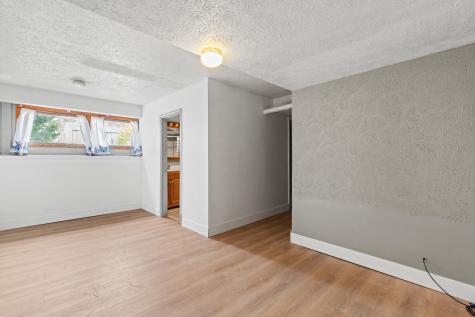 373 Pond Road Lewiston ME 04240