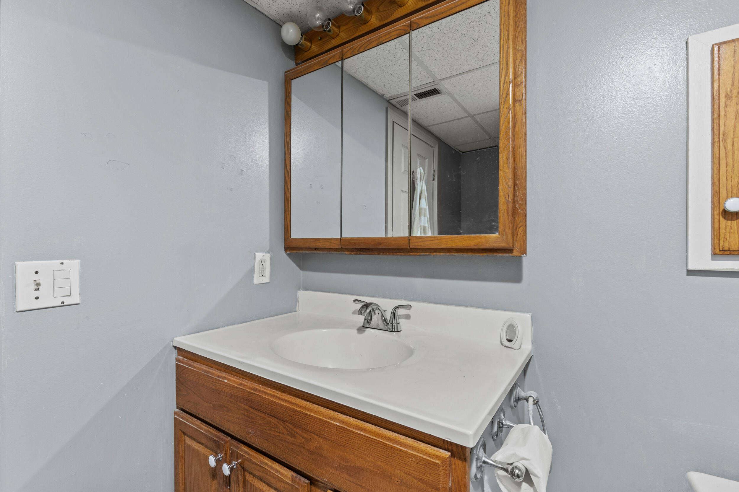 373 Pond Road Lewiston ME 04240