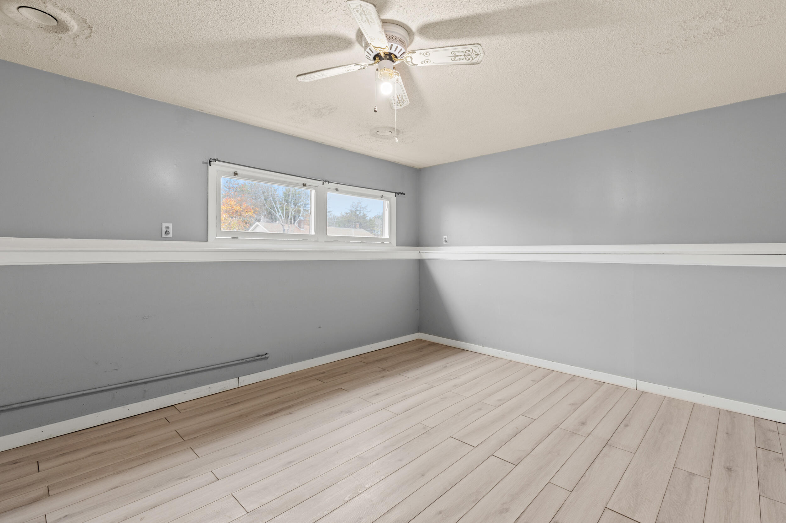 373 Pond Road Lewiston ME 04240