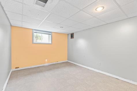 373 Pond Road Lewiston ME 04240