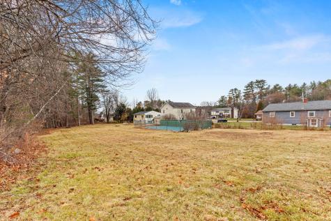 373 Pond Road Lewiston ME 04240