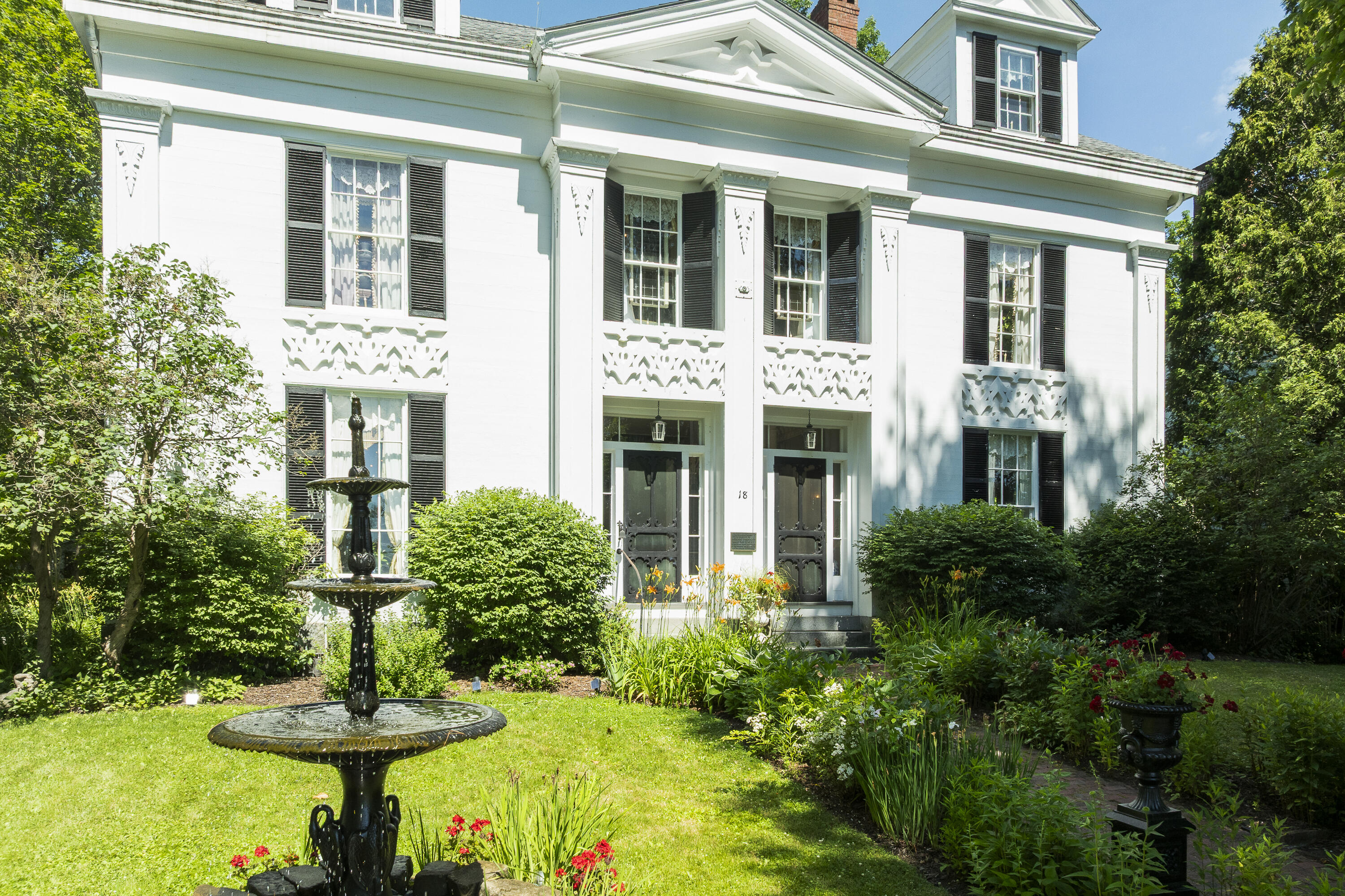 18 High Street Wiscasset ME 04578