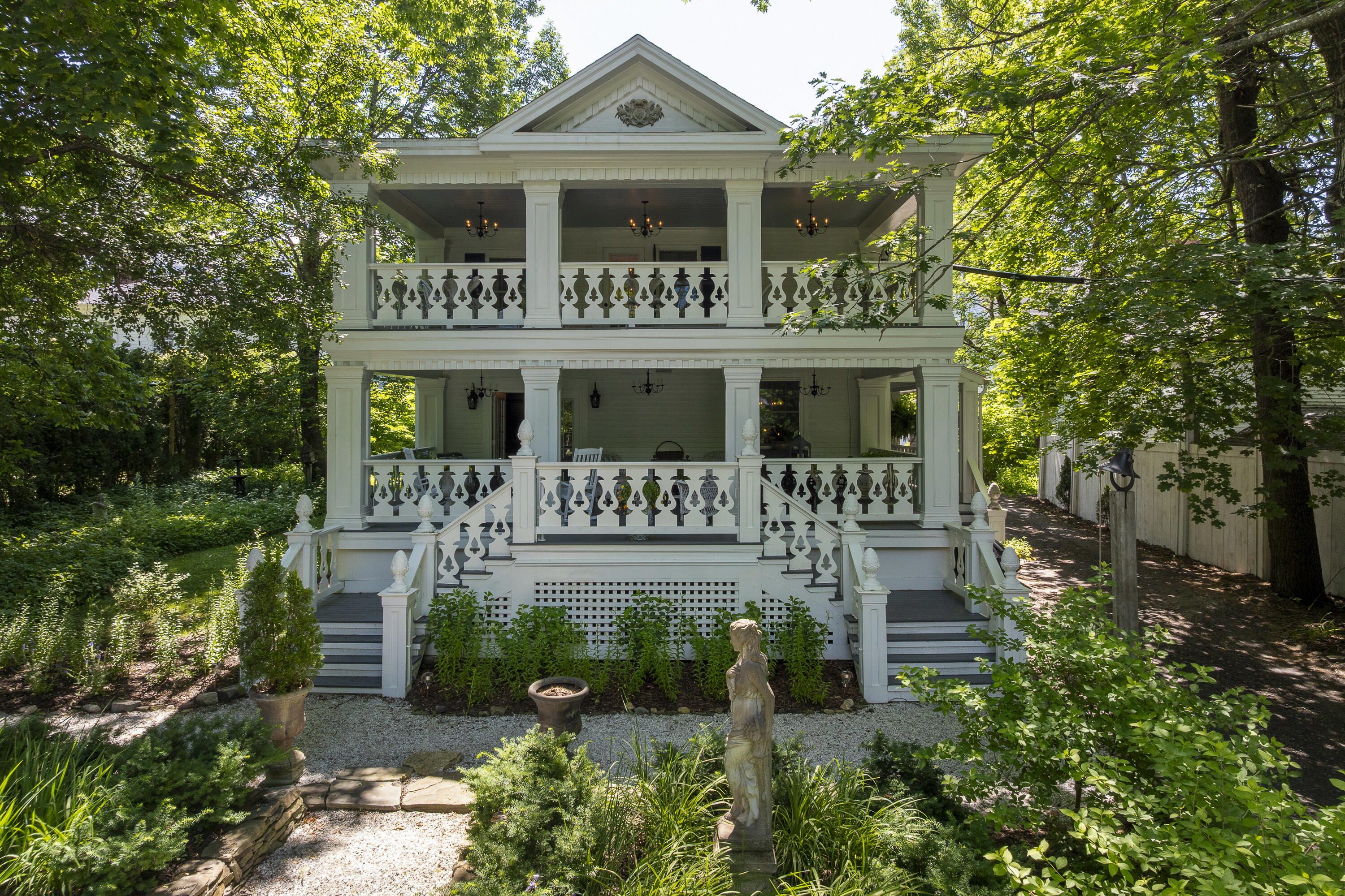 18 High Street Wiscasset ME 04578