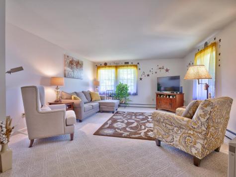 19 Schooner Drive Rockland ME 04841