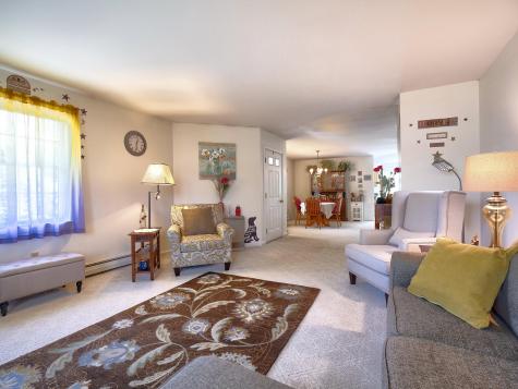 19 Schooner Drive Rockland ME 04841