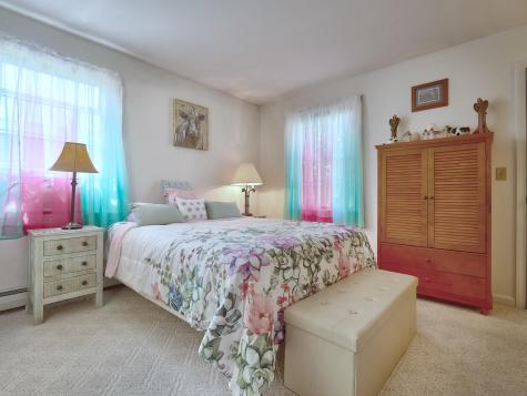 19 Schooner Drive Rockland ME 04841