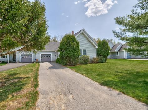 19 Schooner Drive Rockland ME 04841