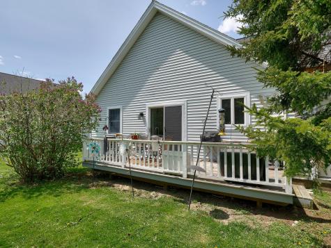 19 Schooner Drive Rockland ME 04841