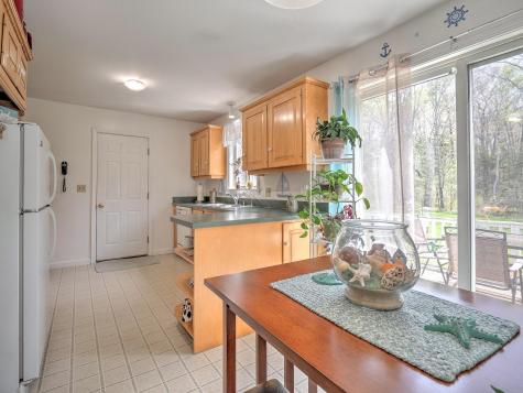 19 Schooner Drive Rockland ME 04841