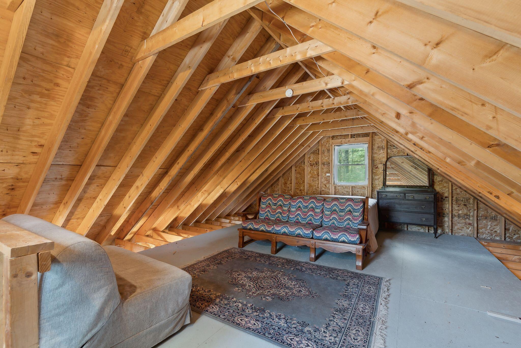 17 Philpots Landing Limerick ME 04048