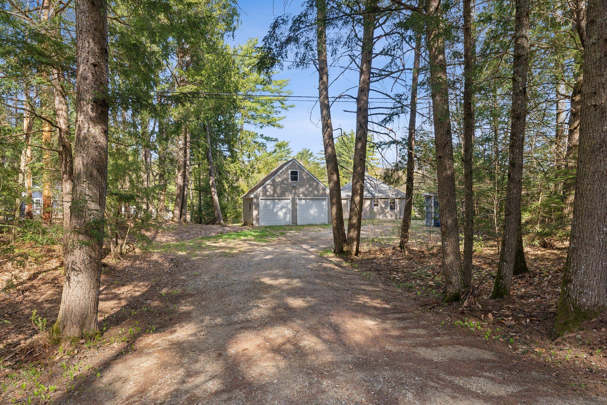 17 Philpots Landing Limerick ME 04048