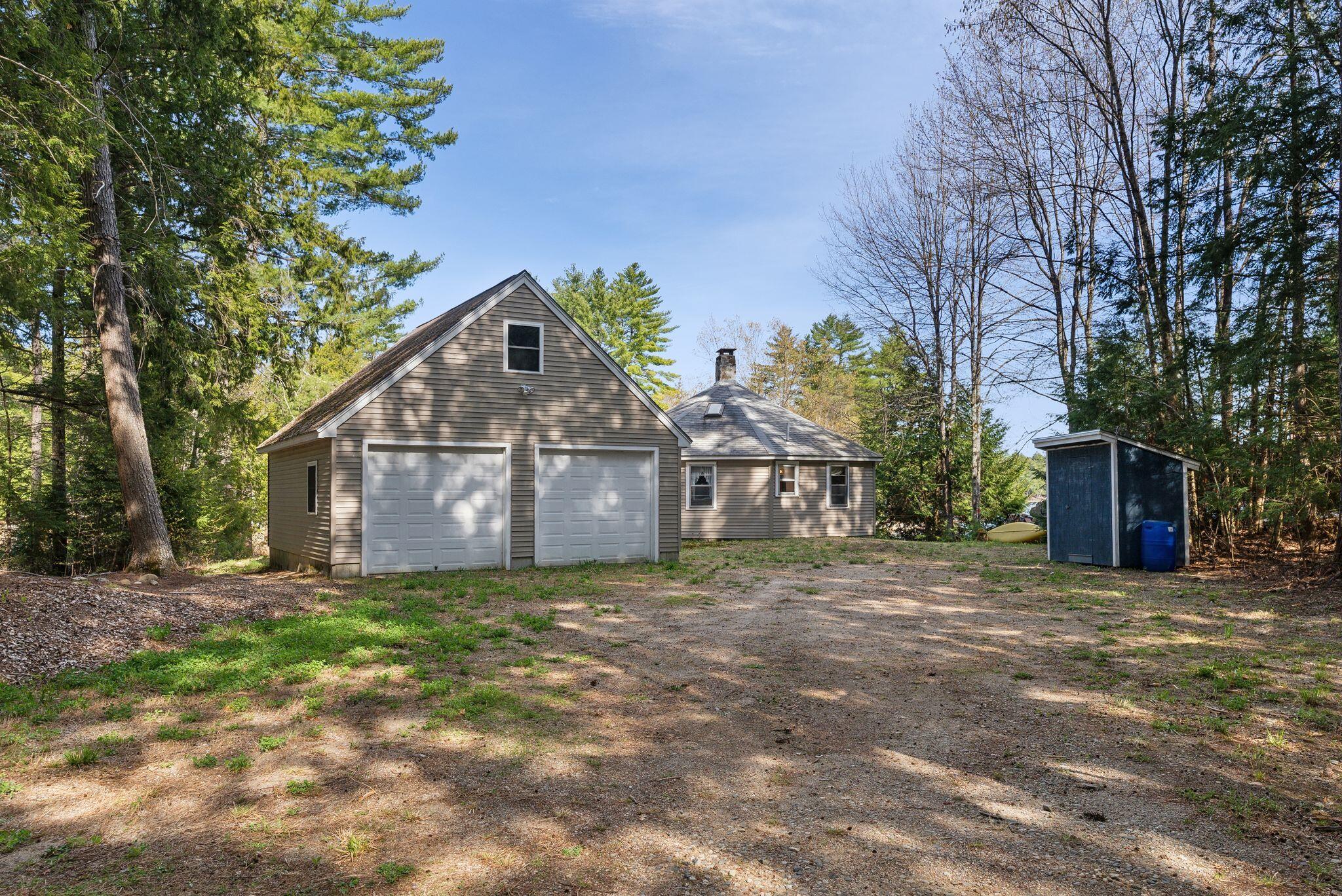 17 Philpots Landing Limerick ME 04048