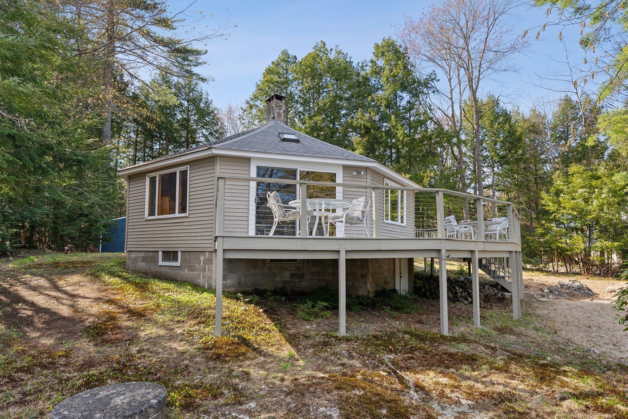 17 Philpots Landing Limerick ME 04048