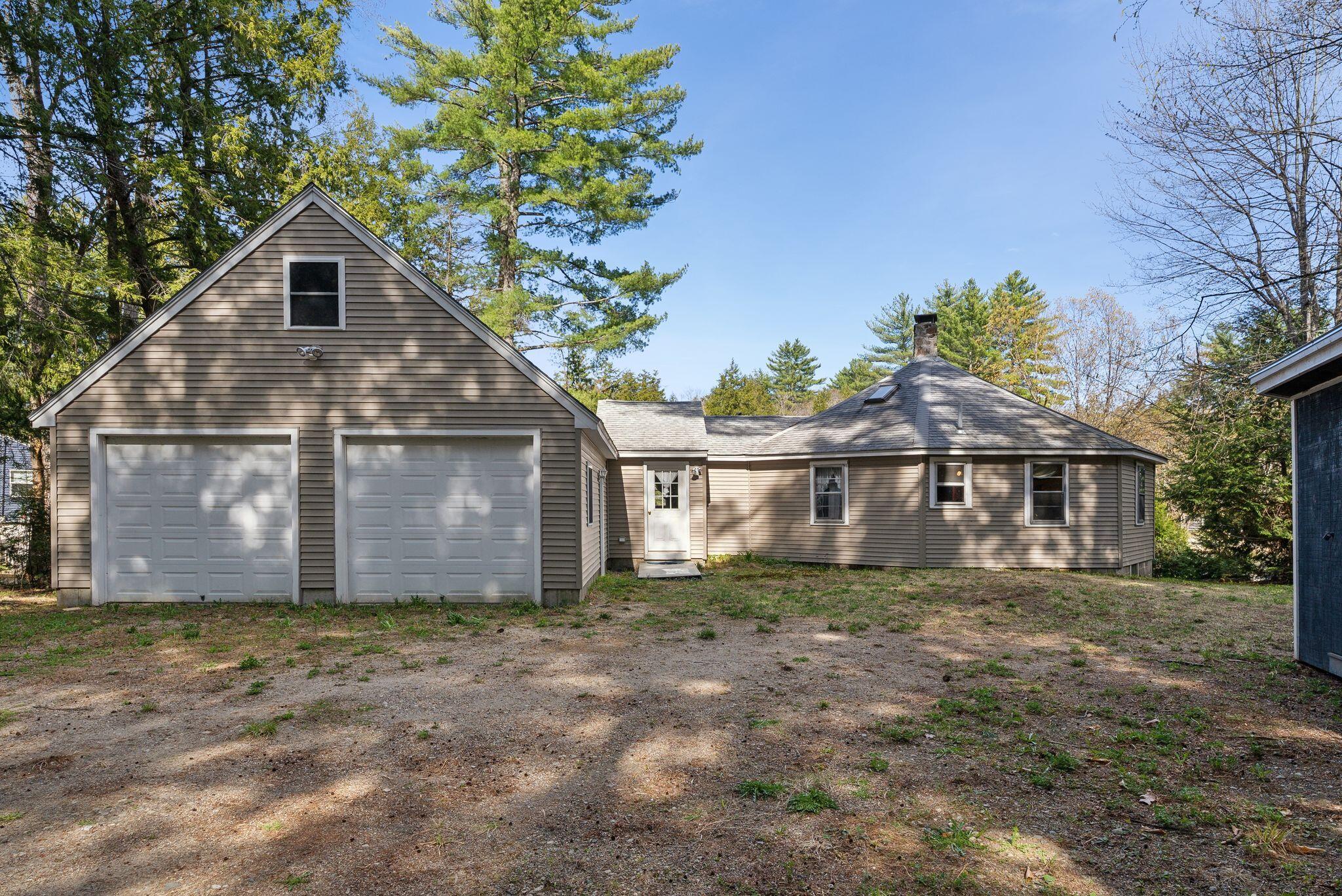 17 Philpots Landing Limerick ME 04048