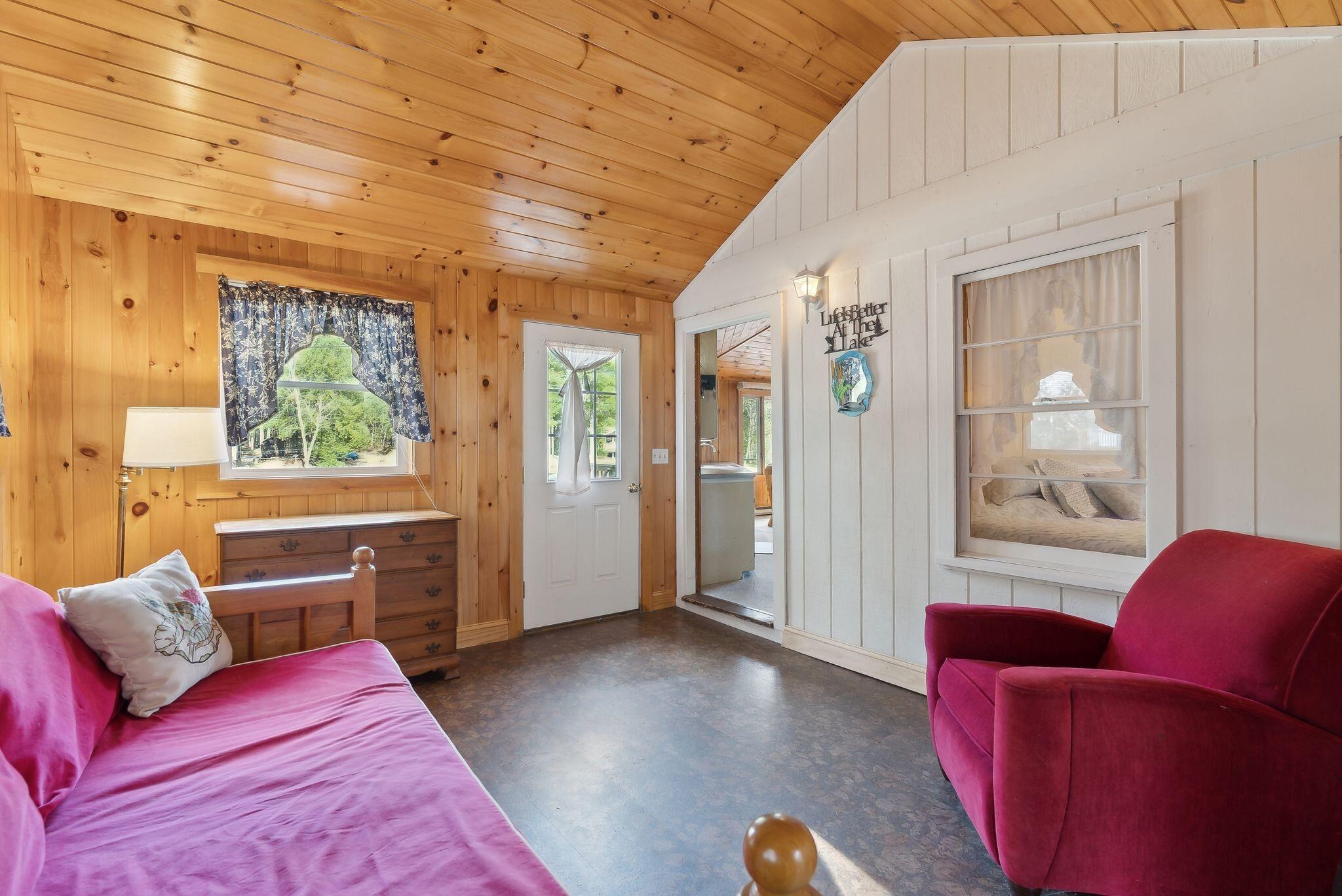 17 Philpots Landing Limerick ME 04048