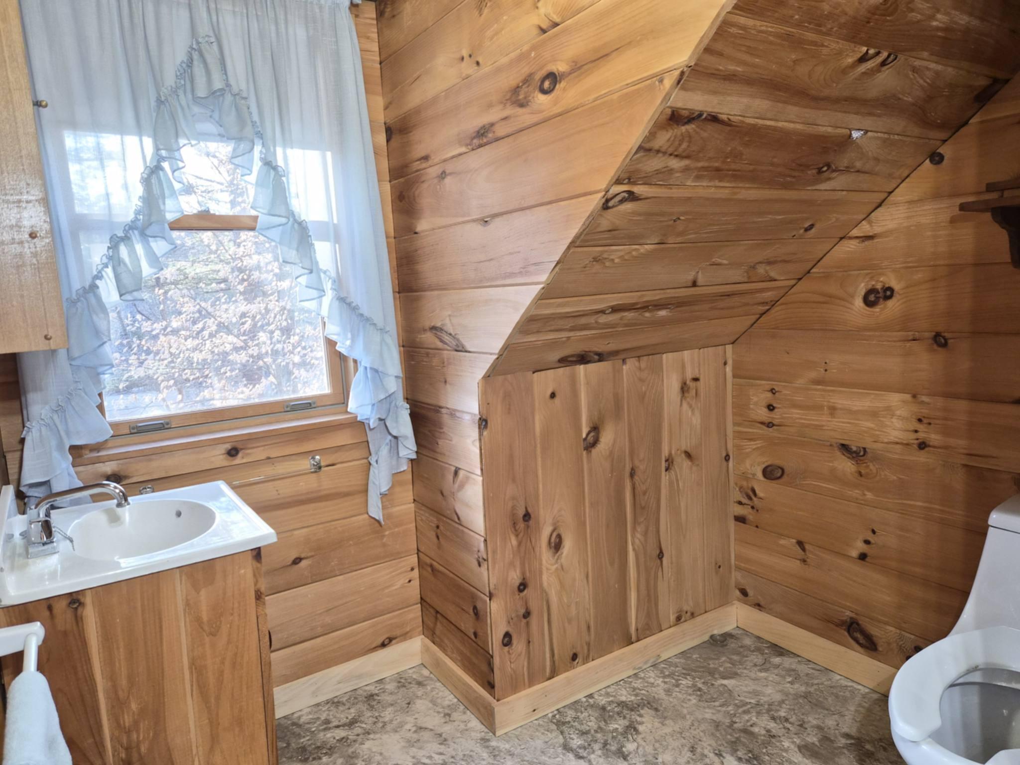 197 Franklin Road Jay ME 04239