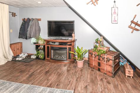 95 Harbor Road Naples ME 04055