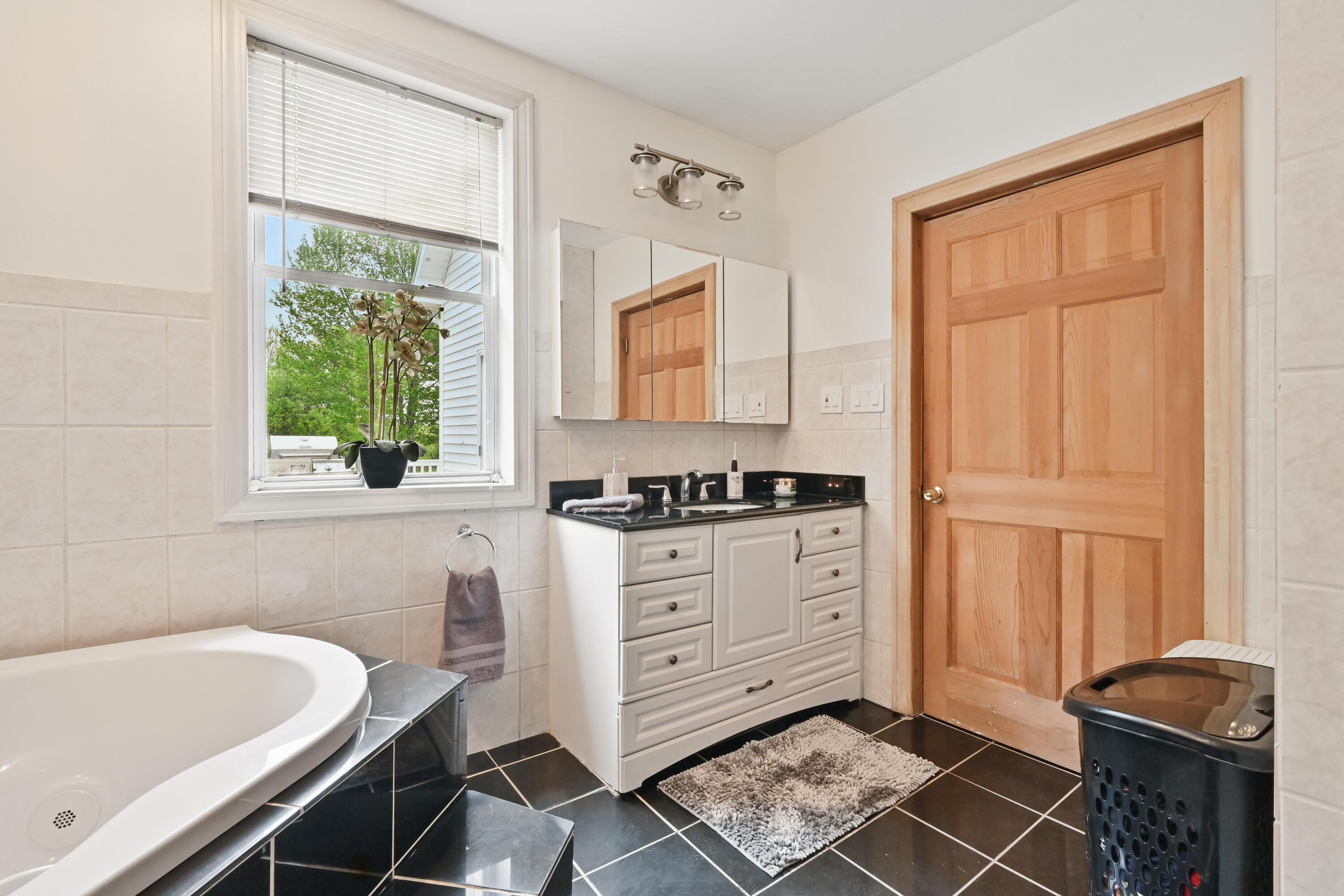 1691 Bangor Road Clinton ME 04927