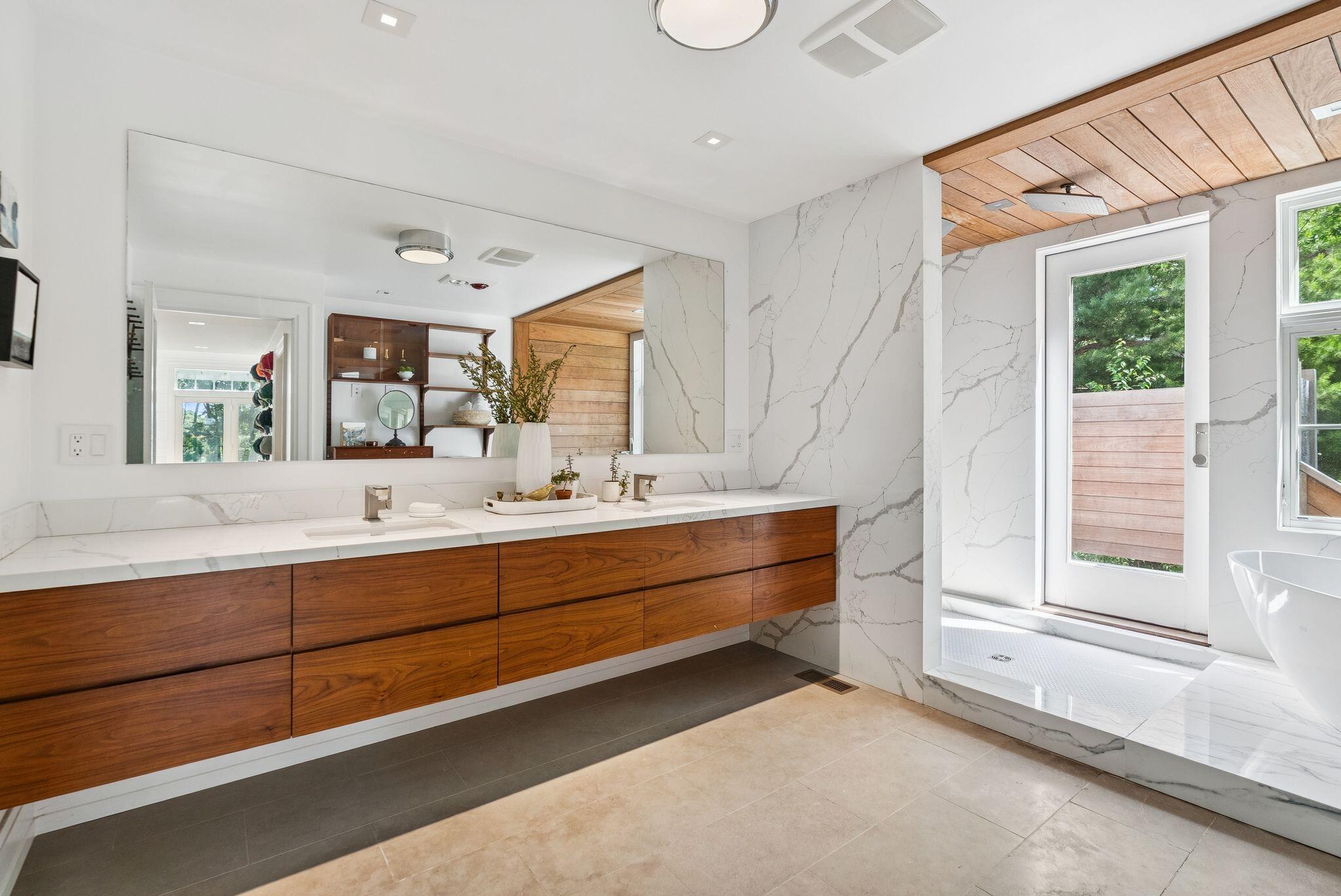 1200 Shore Road Cape Elizabeth ME 04107