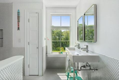 1200 Shore Road Cape Elizabeth ME 04107