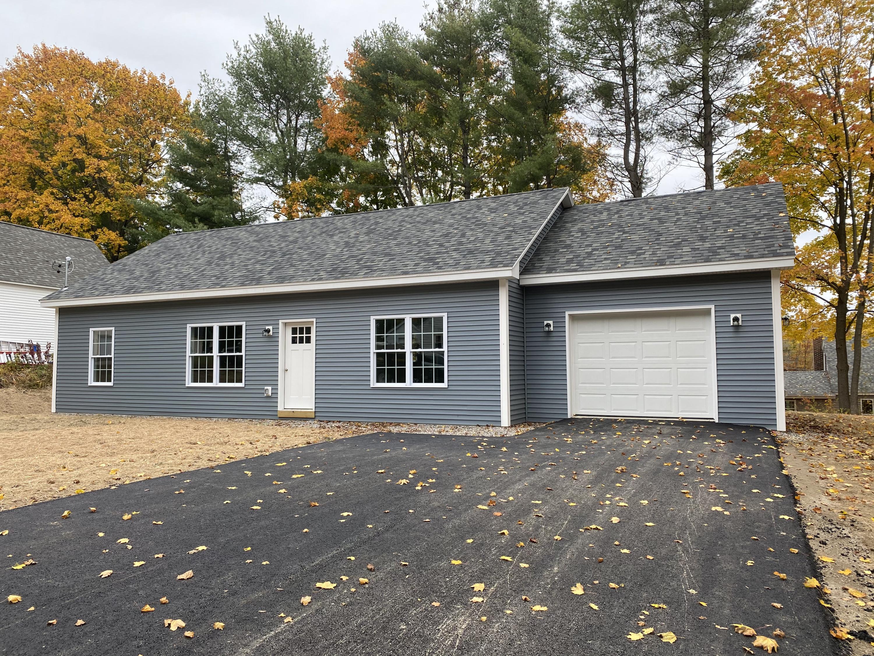 37 W Dartmouth Street Auburn ME 04210