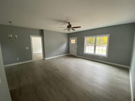 37 W Dartmouth Street Auburn ME 04210