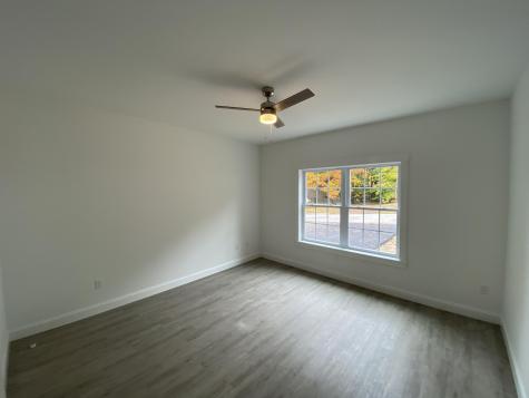 37 W Dartmouth Street Auburn ME 04210