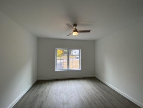 37 W Dartmouth Street Auburn ME 04210