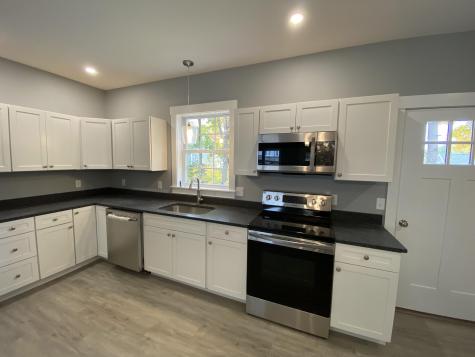 37 W Dartmouth Street Auburn ME 04210