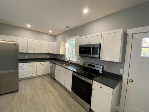 37 W Dartmouth Street Auburn ME 04210